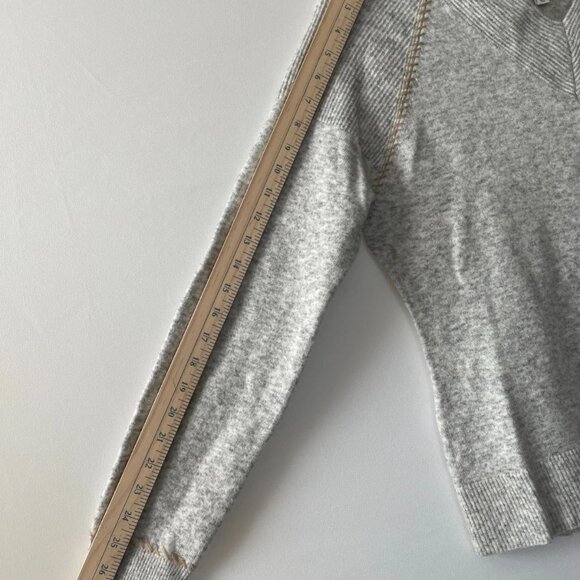 A Loves A Womens Heather Gray V-Neck Contrast Stitching Classic Sweater Size M - Picture 8 of 9